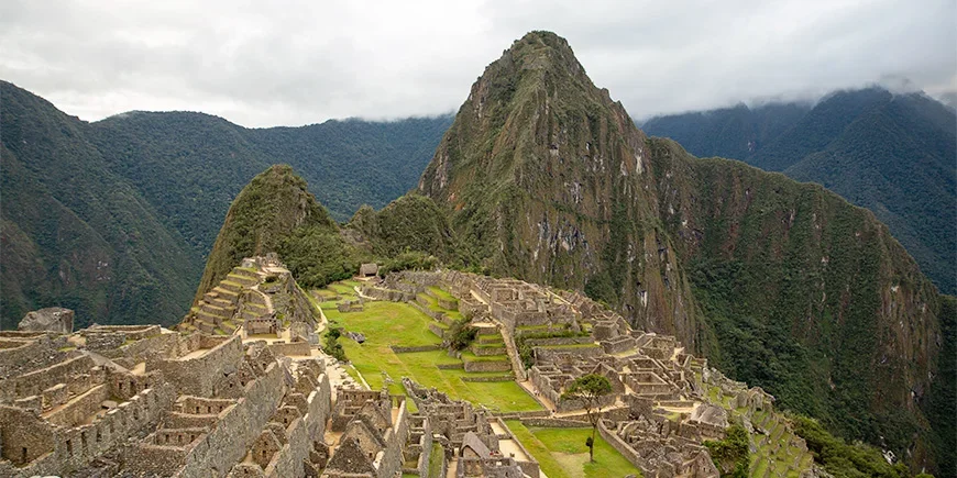 Panoraamanäkymä Machu Picchulle